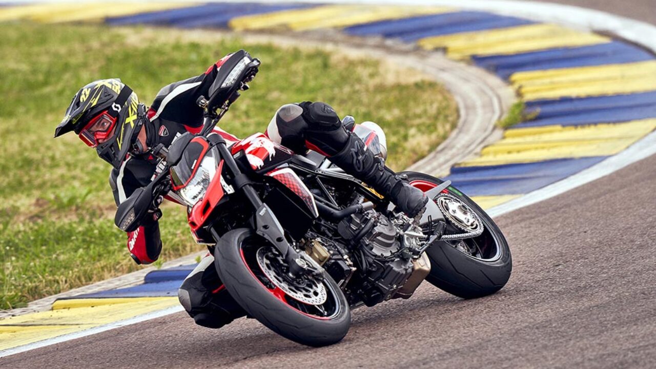 Ducati-Hypermotard-950-RVE-5-1280x720.jpg