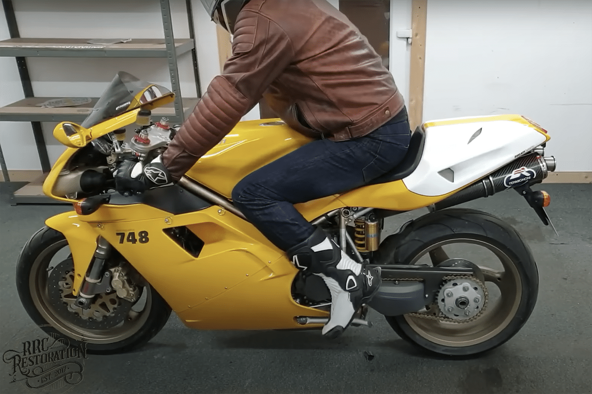 restauración de una Ducati 748 SPS